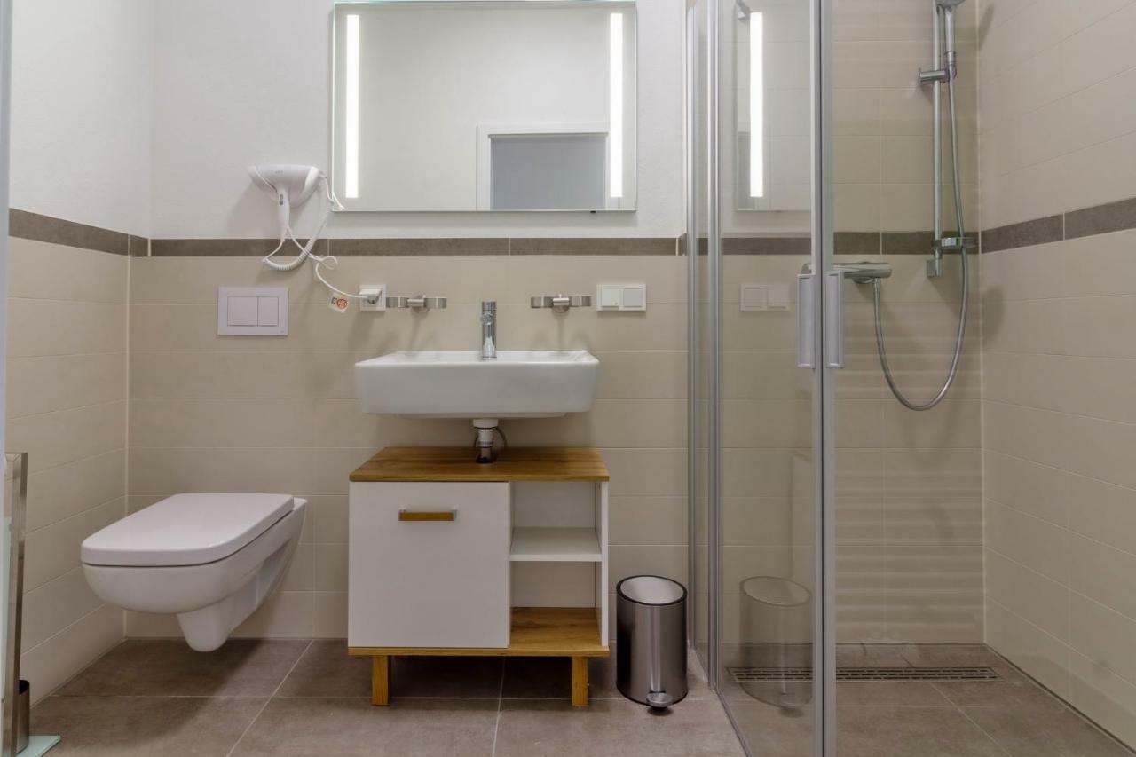Ahoi Apartment Глове Екстериор снимка